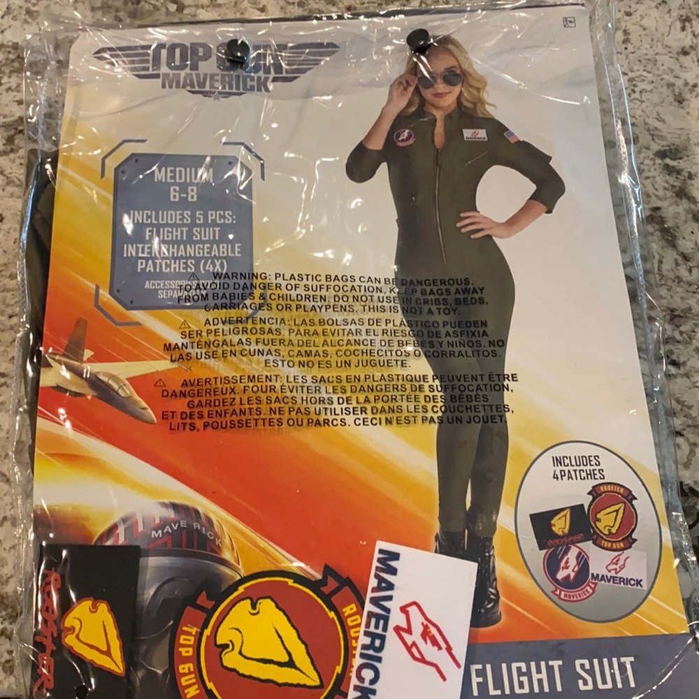 Woman’s Top Gun Costume